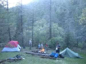 800px-Camping_Wilderness