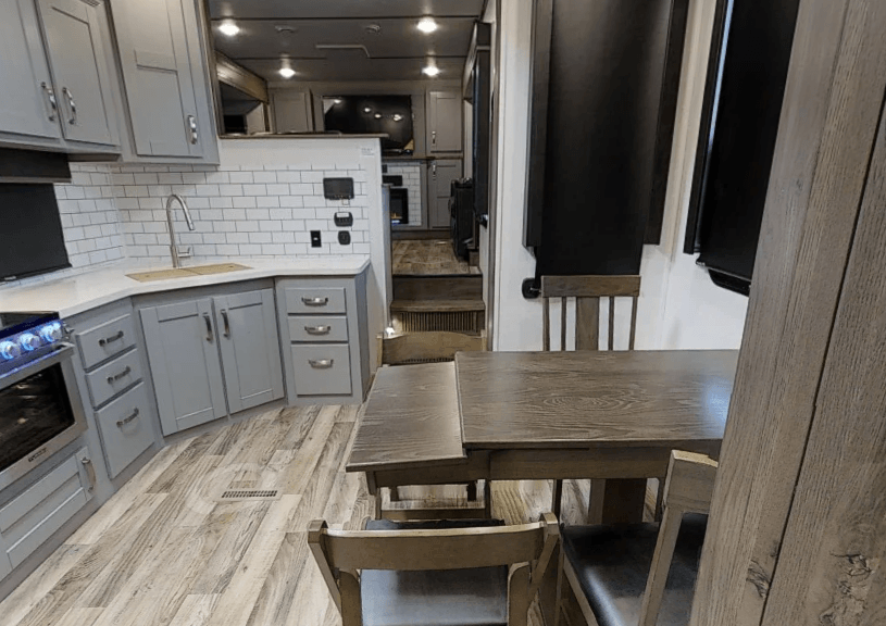 The Most Family Friendly Fifth Wheel Rvs Of 2019