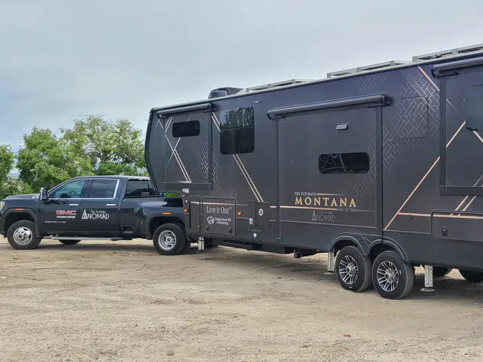2021 Keystone RV Ultimate Montana concept RV