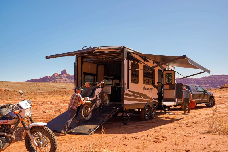 sizes, prices and maneuverability are about the same for both toy haulers and travel trailers
