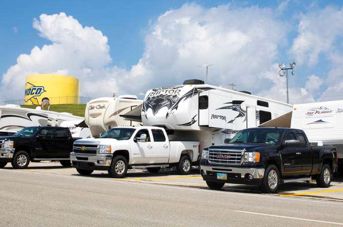 fifth wheel travel trailer brands